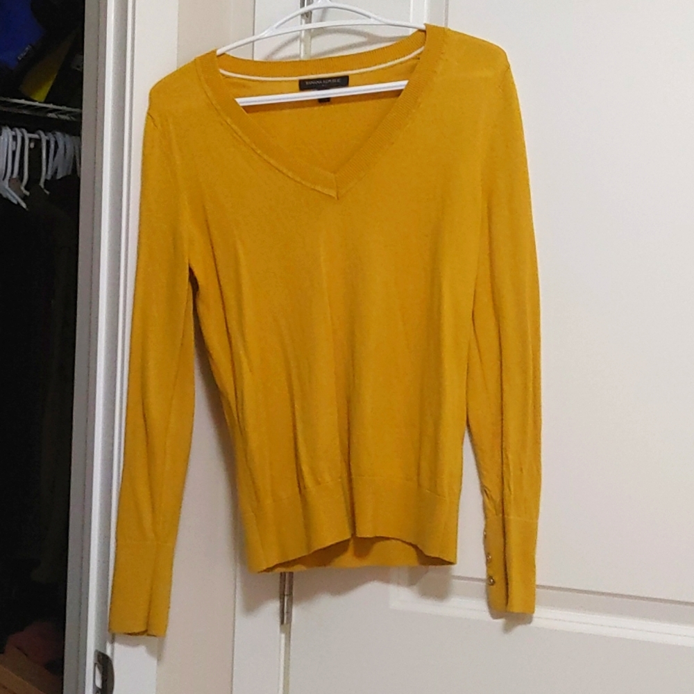 Mustard yellow banana republic sweater